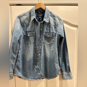 Lucky brand western short with pearl buttons size small